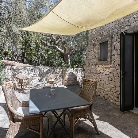 Il Posto Delle Fragole Bed & Breakfast 3*