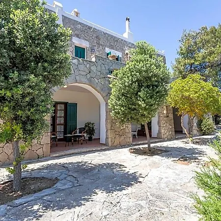 Il Posto Delle Fragole 3*